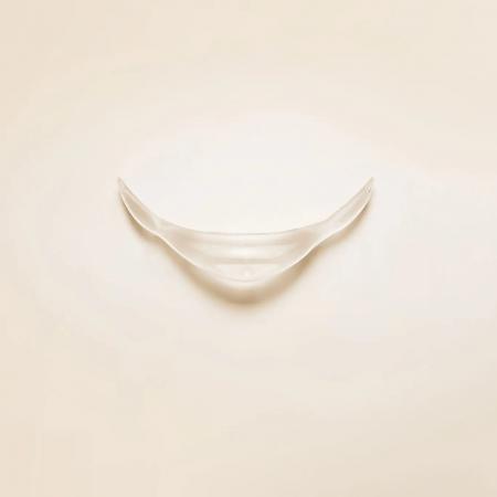 Implante de Mentón Long 44 Mm. Monobloc